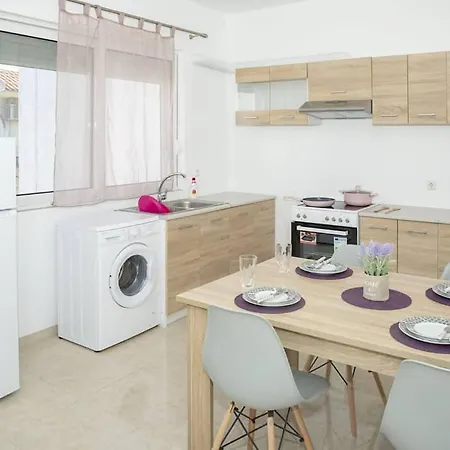 Apartament Tsampika Marina *